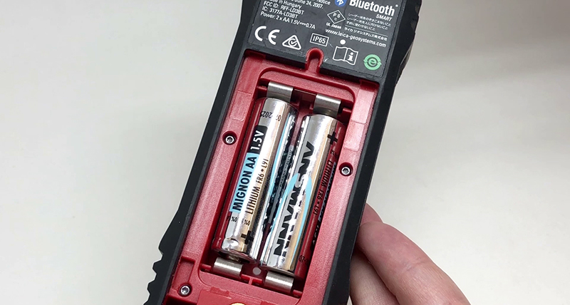 DISTO_thumbnail_800x428px_How-to-change-battery-D2-X3-X4-D510_DLGLBL